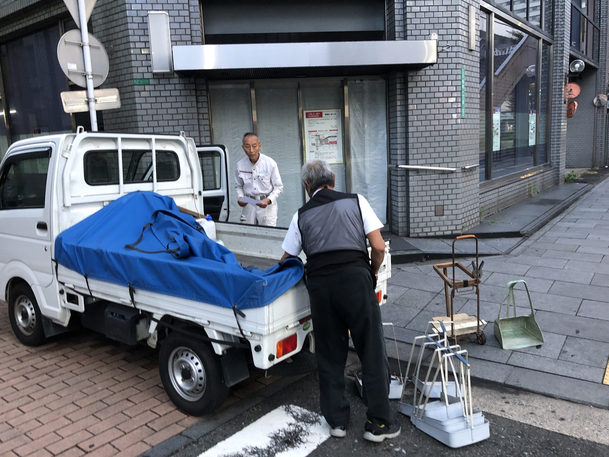 小倉駅前清掃活動